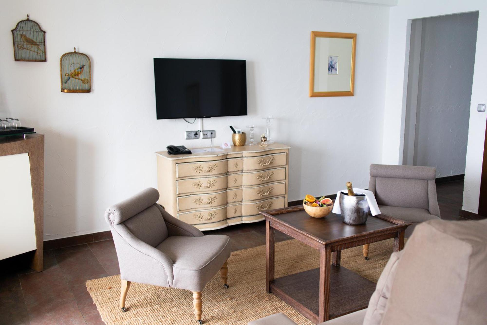 Surplage Hotel Cavaliere لو لا فاندو المظهر الخارجي الصورة